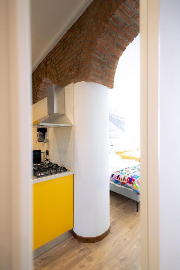 The Red Bricks Home - San Babila Area Milánó Kültér fotó